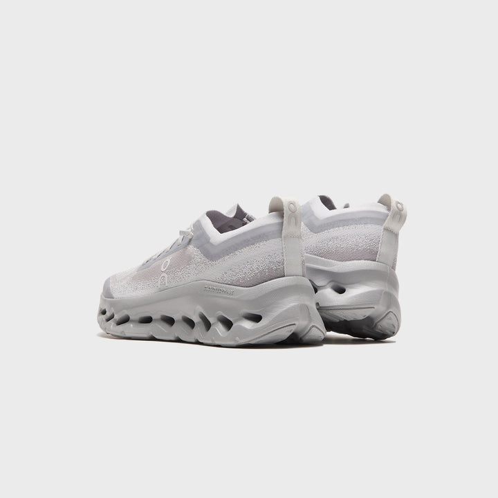 On Running WMNS Cloudtilt Moon - Wolf / Alloy