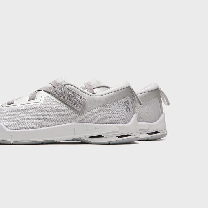 On Running WMNS Cloudnova Moon - Wolf / Alloy