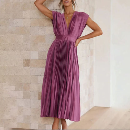 Grace & Annalee™ | Timeless Pleated Midi Dress