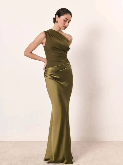 Stella & Grace™ | Maxi Dress with a Guilt in Satin