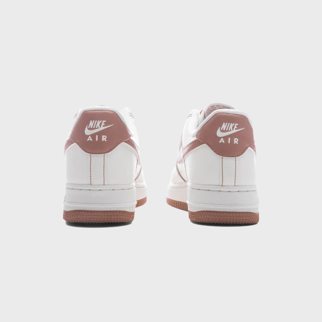 Nike WMNS Air Force 1 &