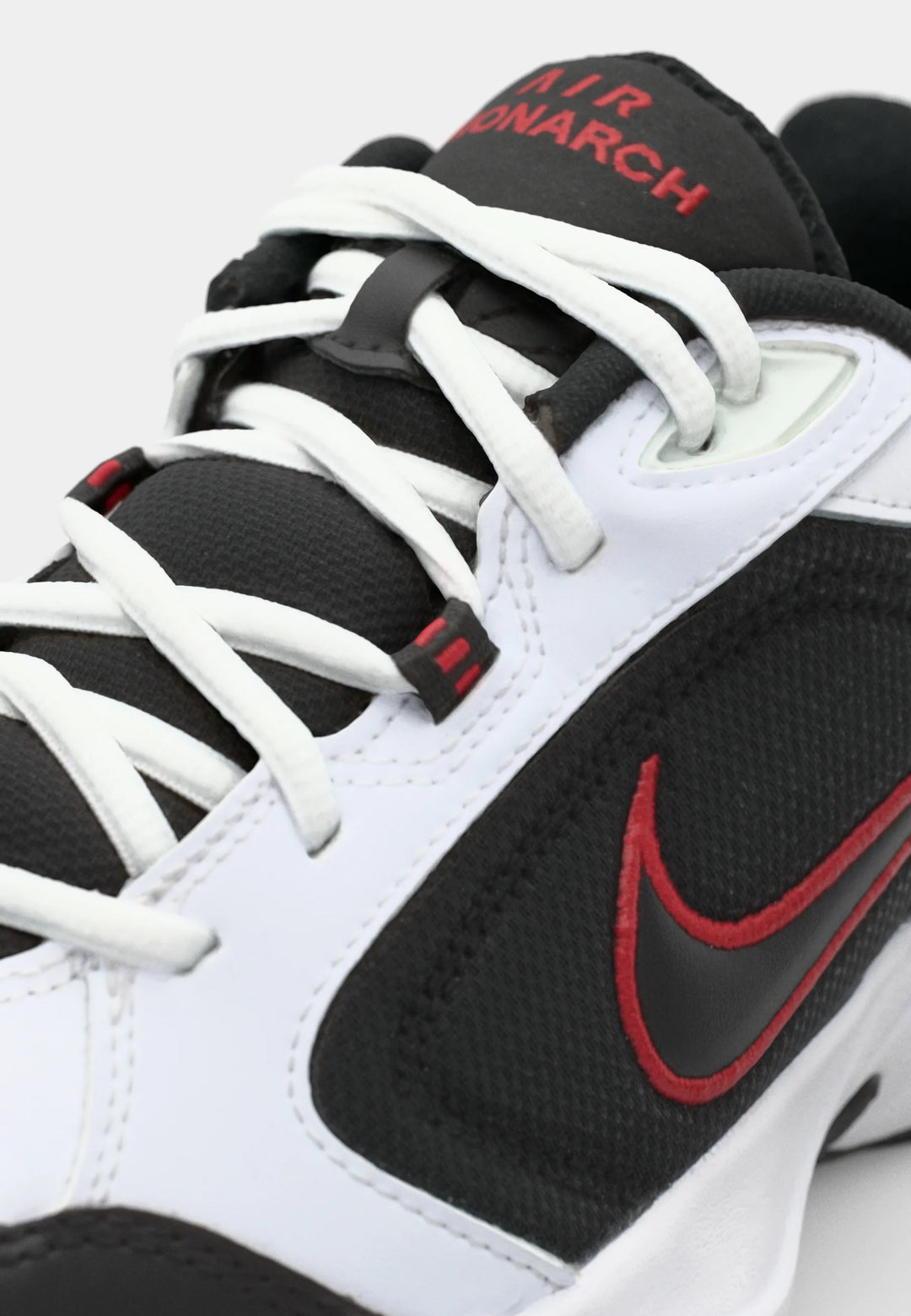 Nike  AIR MONARCH IV