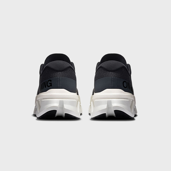 On Running Cloudmonster 3 Hyper - Black / Ivory