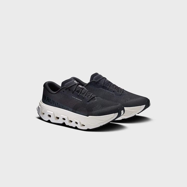 On Running Cloudmonster 3 Hyper - Black / Ivory