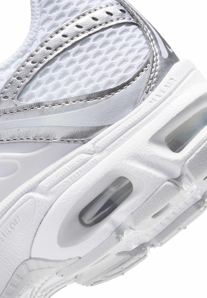 Nike AIR MAX MOTO 2K UNISEX - Low Top Sneakers