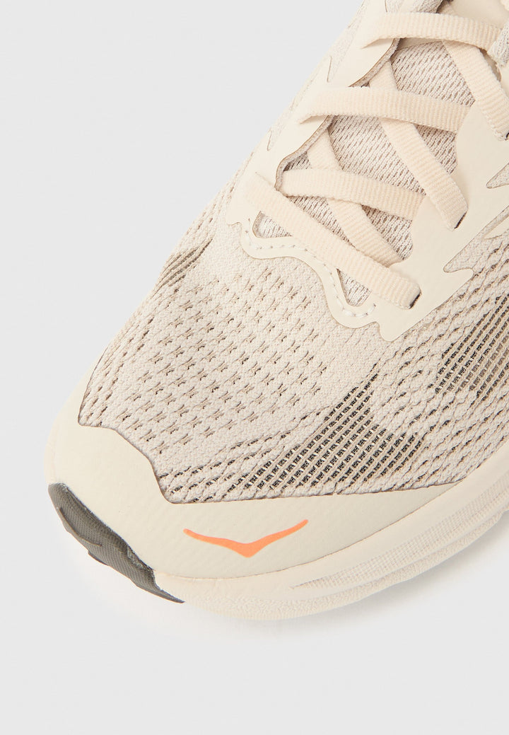 Hoka CHALLENGER 8