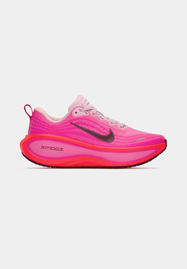 Nike VOMERO PLUS - Road running shoes