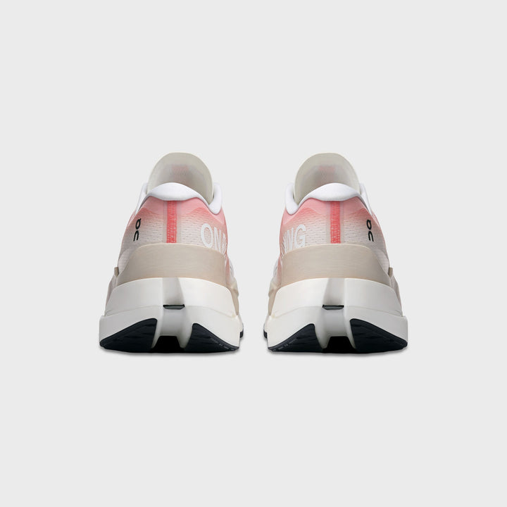 On Running Cloudboom Max - White / Pearl