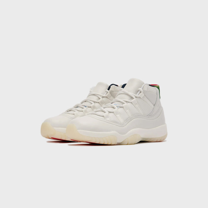 Nike Air Jordan 11 Retro - Sail / Newsprint / Sport Royal